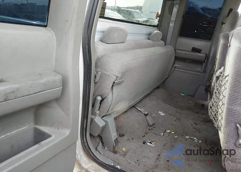 1998 Chevrolet C1500 Fleetside из США, поврежденный, VIN 2GCEC19R5W1219361